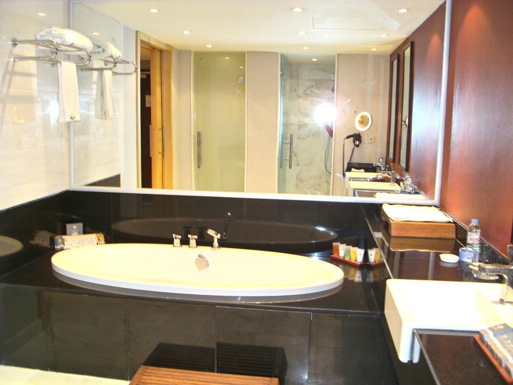 Hotel Grand Swiss Erbil Ruang foto